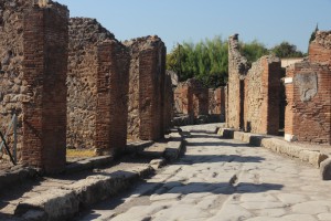 Wagenspuren in Pompeji
