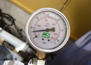 mechanisch gemessener Öldruck